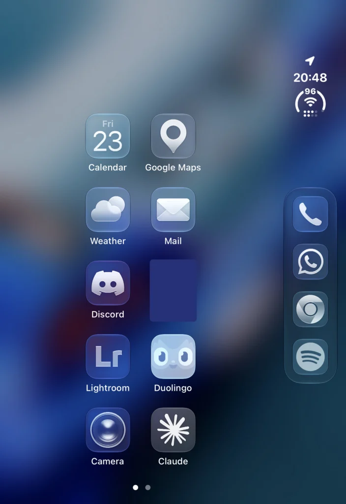 First home screen page with app icons on the closed iPhone Duo